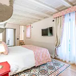 招待所 Dimora Del Cardinale - Authentic Historic 4*