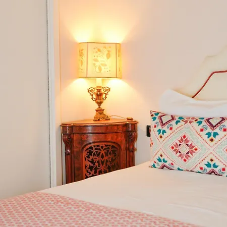 Dimora Del Cardinale - Authentic Historic بيت ضيافة 4*