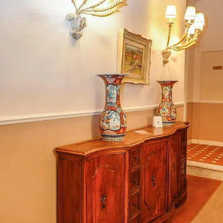 Dimora Del Cardinale - Authentic Historic 4*