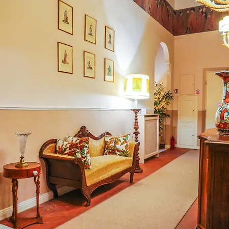 بيت ضيافة Dimora Del Cardinale - Authentic Historic 4*