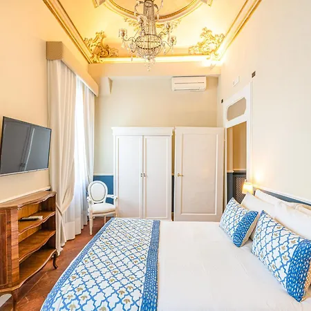 Dimora Del Cardinale - Authentic Historic بيت ضيافة