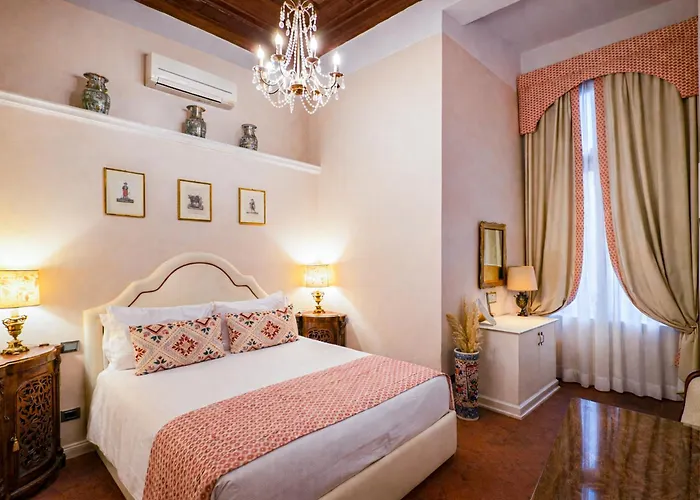 Dimora Del Cardinale - Authentic Historic 4*